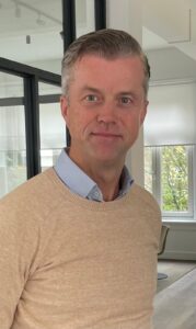 Portrait of Rens de Groot, CCO at Zerohash europe, delivering a keynote at Dutch Blockchain Week 2026 in Amsterdam.